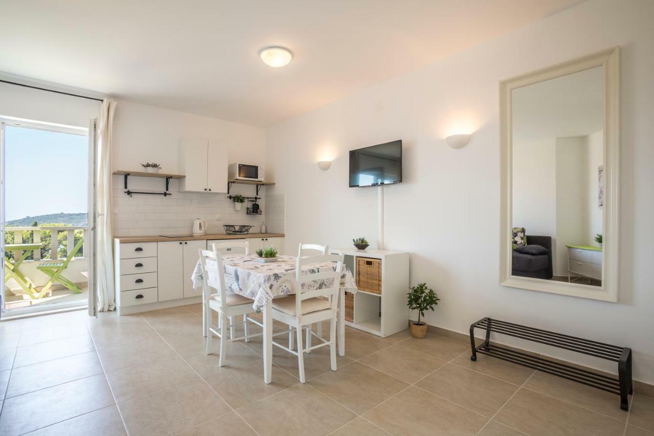 Apartmani Mariela マスリニカ 部屋 写真