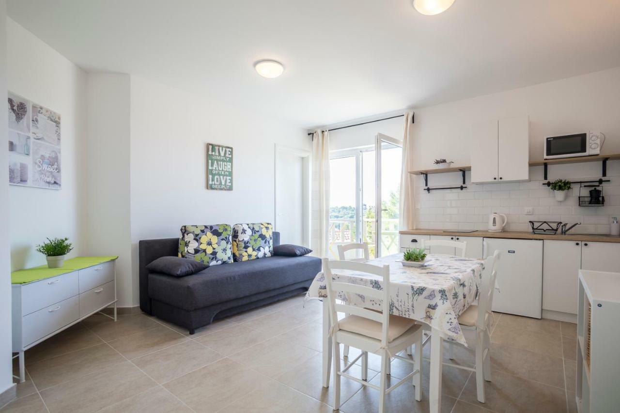 Apartmani Mariela マスリニカ 部屋 写真