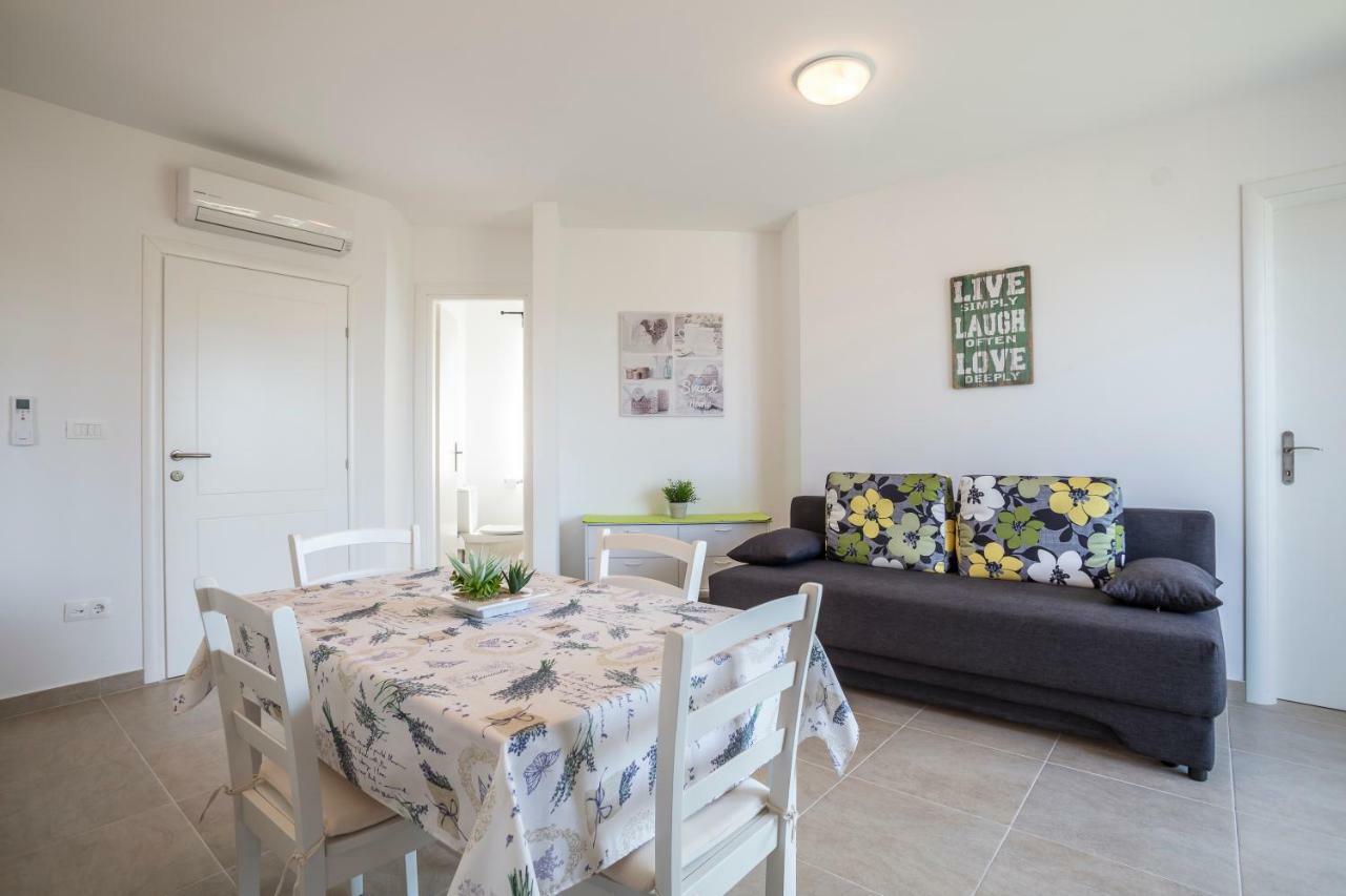 Apartmani Mariela マスリニカ 部屋 写真